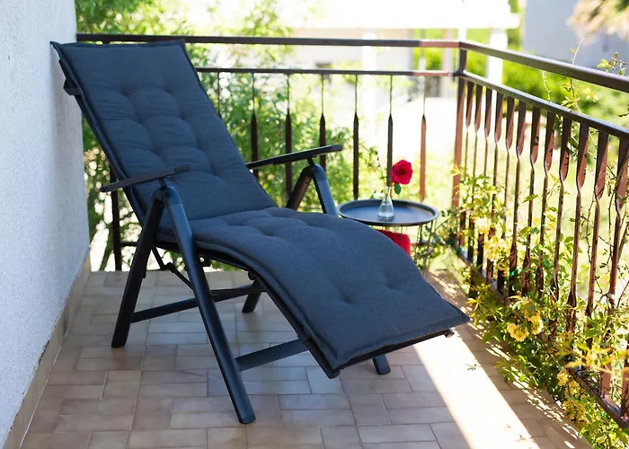 Apartamento Lela Krk Town